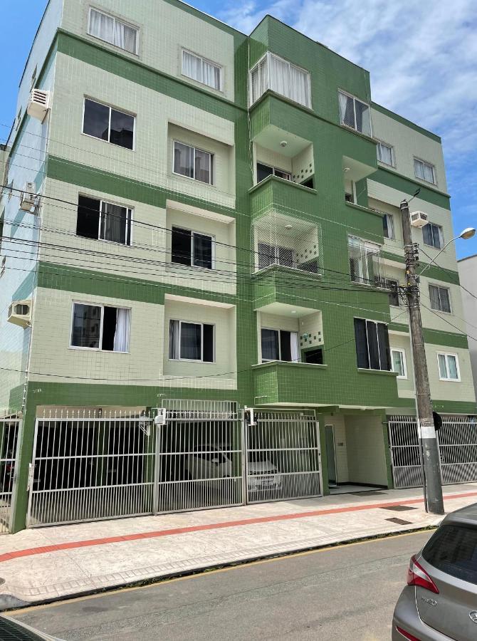 Apartamento Amplo E Completo No Centro Балнеариу-Камбориу Экстерьер фото